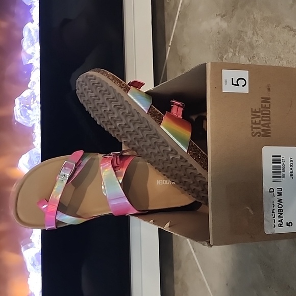 Steve Madden Pink Sandals - Picture 2 of 3